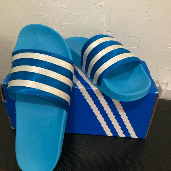 Adidas Blue slides sandal women’s US size 9 - Picture 2 of 7